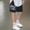 Calça Bermuda Casual com Estampa de Anjo Rezando, Tendência High Street Americana, para Homens e Mulheres, Nova Coleção de Verão, Solta e Versátil