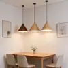 Lámpara colgante pequeña con forma de cono, veta de madera de nogal por transferencia de agua, estilo vintage, lámpara colgante de una sola cabeza para mostradores de bar y salones de té, suministro a granel para proyectos de bed and breakfast