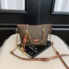 Bolso Cubo Versátil Estampado Retro Transfronterizo para Mujer 2026 Nuevo Estilo Bolso de Mano Simple Casual Bolso de Hombro Cruzado Texturizado