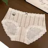 A9827 Calzones de Encaje para Mujer con Textura de Leche y Niebla, Sensación Suave, Relajada y Perezosa, Algodón con Refuerzo Extendido, 10A de Cintura Media que Moldea la Cadera