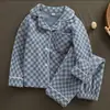 Pijama Infantil Outono e Inverno Novo Estilo Calça de Manga Longa para Meninos Roupa de Casa Roupa Infantil Cardigan de Veludo Alemão Roupa de Casa para Meninas Atacado