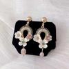 Super Fada Handmade Brincos de Flor Long Fashionable Ear Studs Retro Elegante High-end Light Luxury Earrings 2022 Novo