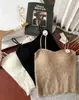 Top de Encaje Tubo Moderno y Sexy con Copas Fijas Cómodas, Versátiles y Transpirables, Se Puede Usar como Ropa Exterior o Interior con una Camisola 20603