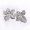 Pendientes Exagerados de Plata S925 Europeos y Americanos Pendientes de Botón de Trébol de Cuatro Hojas Diseño de Hoja Pendientes de Moda para Mujeres Tendencia de Personalidad