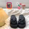 Estilo de Hada de Lunares con Falda, Impresionantes Zapatillas de Una Sola Pieza para Mujer, Ropa de Verano para Exteriores, Sandalias de Playa Versátiles de Suela Gruesa, Nuevo Modelo 2025