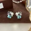 Brincos Quadrados de Pérola Super Brilhantes Estilo Coreano para Mulheres 2025 Novo Nicho Acessível Luxo High-End Elegante Versátil Moda Brincos
