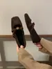 Sapatos Mary Jane Quadrados Aumentadores de Altura Inspirados em Chanel, Estilo Francês, Forrados com Pelúcia para Mulheres, Mocassins Peludos de Solado Grosso para Inverno, Sapatos de Salto