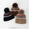 Gorro de punto cálido y grueso con forro de polar y pompón, gorro elegante y versátil que protege las orejas para mujer