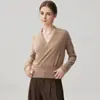 Suéter de cachemira 2026 invierno nuevo estilo cuello cruzado para mujer capa base versátil ajuste holgado adelgazante jersey suéter cálido