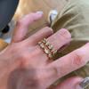 Anillo de Diamante de Alto Carbono Diseño de Nicho Simple Retro Francés Sentido de Alta Calidad Anillo de Cola Apilable con Diamantes Laterales Irregulares para Mujer