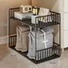 Prateleira de armazenamento para mochilas, um item essencial para organizar livros de estudantes, um pequeno carrinho de chão para a sala de aula, com rodas e grande capacidade para guardar livros sob a mesa.