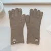 Guantes de Lana Tejida para Mujer en Invierno, Cálidos y de Alta Gama, Corazón Retro, Pantalla Táctil, Guantes de Cinco Dedos