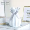 Vaso Pequeno de Plástico Branco para Desktop Escandinavo Arranjo de Flores para Casa Decoração Criativa Simples para Sala de Estar Frascos Ornamentais