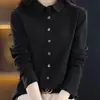 Outono 2026 Novo Estilo Camisa Elegante para Mulheres Escovada Quente Camada Interna Camada Base Roupa Externa Camisa Estilosa Emagrecimento Versátil