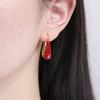 Design exclusivo Red Drop Oil Square Brincos High Sense Fashion Pequeno Ankara Red Ear Buckle Brincos de vento frio