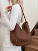2026 Nova Bolsa Tote Retrô com Textura Trançada Grande Capacidade Casual para o Dia a Dia Bolsa de Ombro Único Bolsa de Braço com Letras Feminina