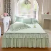 Faldón de cama acolchado estilo princesa pieza única modelo nuevo 2025 encaje sábana bajera protector de colchón cubierta de cama engrosada cubierta antipolvo