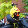 Enfeites de Carro Pato Amarelo Pequeno Carro a Bateria Capacete de Moto Elétrica Bicicleta Decorações Acessórios de Carro Pato Pequeno