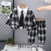 Conjunto de traje de cuadros para niño, estilo coreano de primavera y otoño, conjunto formal de tres piezas para bebé con camisa de manga larga, corbata y pantalones