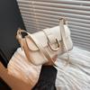 Bolsa Minimalista de Ombro Único para Axila Feminina, Nova Coleção Verão 2026 Estilosa e Única Moda Casual Transversal Pequena Quadrada