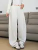 Pantalones de pierna curva para mujer, nueva colección otoño/invierno 2026, pants casuales de felpa gris claro, tiro alto, corte holgado, pantalones casuales de pierna ancha con forma de banana