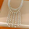 Collar de borlas multicapa con adornos de diamantes, cadena para clavícula de lujo ligero de nicho de alta gama, joyería de moda elegante estilo palacio para mujeres al por mayor