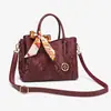 Bolsa de Mãe Bordada Estilo Chinês de Nicho Nova Primavera Bolsa de Mão Versátil Feminina Multi-Uso Ombro Transversal Sacola