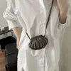 Bolsos de Diseño de Nicho para Mujer, Nuevo Bolso de Hombro con Cadena de Moda 2026, Bolso Cruzado Versátil de Moda para Verano, Bolso de Concha