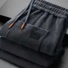 Calça Casual Reta Solta de Veludo Cotelê Outono Inverno Masculina Tamanho Grande Versátil Roupa Externa Calça Longa Casual Esportiva Forrada com Fleece