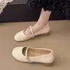 Brisa Suave de Outono Pérola Sapatos Baixos Confortáveis para Mulheres 2025 Novo Versátil Tira com Saia Sapatos de Solado Macio