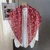 Lenço Triangular Floral Novo Estilo Floresta para Mulheres, Acessório de Moda Versátil para Primavera e Verão, Lenço Decorativo de Pescoço, Protetor de Pescoço