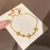 Um Toque de Verde Oliva~ Pulseira Flor Folha de Zircônia Oval, Pulseira Doce Estilo Floresta, Joias com Sensação de Luxo Leve e de Alta Qualidade