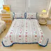Cobertor de Cama de Lã de Leite Espessado Conjunto de Três Peças Outono e Inverno Estilo Renda Quente Lençol Antiderrapante Capa de Colchão Capa Kang Atacado