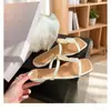 Sandalias de Verano 2026 Estilo Nuevo Cuadrado Francés sin Cierre para Mujer, Tacón Grueso Estilo Playa Hebilla de Concha Zapatos para Mujer Talla Grande