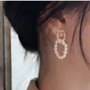Pendientes de Aro Metálicos con Perlas de Agua Dulce Estilo Barroco de Moda, Pendientes de Estilo Simple Vintage, Combinados con Pequeños Accesorios de Oreja de Perla