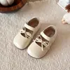 Zapatos Mary Jane para niña, nueva colección de otoño, zapatos de princesa de suela blanda, zapatos de vestir dulces y lindos, con cierre de velcro y suelas antideslizantes