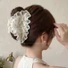 Presilha de Cabelo Triângulo para Mulheres, Grampo Suave de Cetim com Toque de Luxo, Acessório de Cabelo com Laço para Cabelo Grosso, Presilha de Tubarão para Cabelo, Novo Modelo 2026