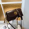 Bolsa Vintage de Axila para Mulheres, Bolsa de Mão Fashion Transfronteiriça com Fivela Esculpida, Bolsa de Ombro, Bolsa Transversal Versátil da Moda para Mulheres