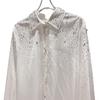 Camisa de Seda Estilo Oscuro con Gradiente de Pedrería y Estrella Hotfix, Novedad Tendencia Primavera 2025 para Mujer