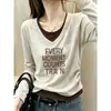 Camiseta Feminina de Algodão Puro com Ombro Reto, Falsa Peça Dupla, Decote V, Manga Longa, Moda Versátil, Ajustada na Cintura, Modeladora, Camada Base 2026 Outono