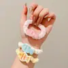 Scrunchie de Pelúcia Fofo em Formato de Peixe na Cor Creme para Mulheres, Novo Estilo 2025, Elástico de Cabelo que Não Danifica o Cabelo, Corda Elástica para Cabelo, Acessório de Cabelo
