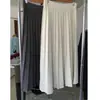 Saia plissada de tricô cinza para mulheres, uma saia midi versátil e modeladora estilo coreano para outono/inverno