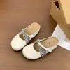 Mules Birkenstock estilo plataforma com sola grossa para aumentar a altura, bico fechado para mulheres, adequadas para uso externo no verão, novo modelo 2026, sandálias versáteis de calçar