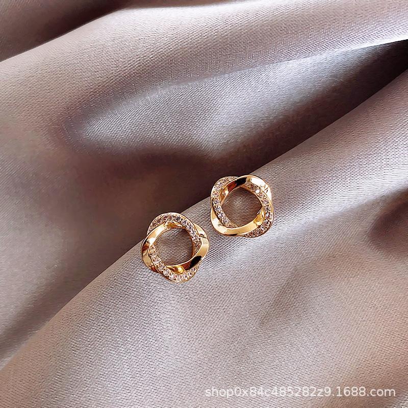 O1CN01XzU0Ce29UZDyyyU5a_!!2483