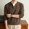 Suéter de Lana, Seda y Falso Dos Piezas para Hombre 2026 Otoño Invierno Nuevo Estilo Old Money Engrosado Cálido Capa Base Ropa de Punto para Hombre