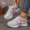 Zapatos deportivos casuales para mujer de talla grande transfronterizos 2026, zapatos casuales deportivos para mujer de cintura delgada en stock