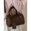Bolso tipo almohada de moda 2026 Nuevo modelo de primavera, Bolso cruzado de un solo hombro único y elegante, Bolso popular casual texturizado para el hombro