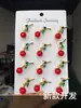 Broche Fruta Cereja Moda Coreana para Mulheres Estilo Fresco Insígnia de Acessório de Cereja Pin Decorativo Tendência para Roupas de Exterior