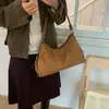 Bolso de Gran Capacidad para Debajo del Brazo para Mujer 2025 Nuevo de Moda Retro para Viajar Bolso de Hombro de Gamuza Bolso Tote Casual