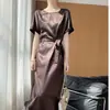 Vestido Redondo de Satén Sedoso de Manga Corta para Mujer, Color Sólido, Cintura Alta con Cinturón, Largo Medio, Nuevo Estilo Primavera/Verano 2026